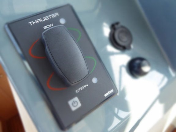 Image of Tofino yacht #6