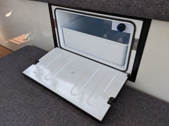 Image of Tofino yacht #11