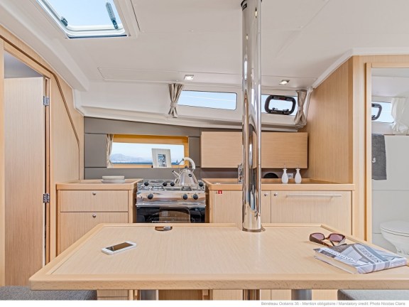 Image of Maya Bay 2 yacht #7