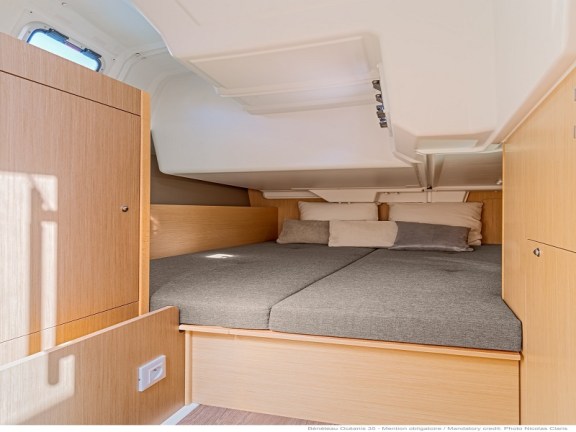 Image of Maya Bay 2 yacht #8