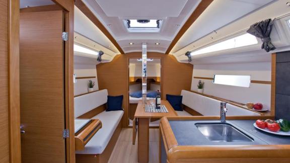 Image of SheShe yacht #7