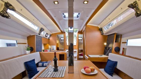 Image of SheShe yacht #9