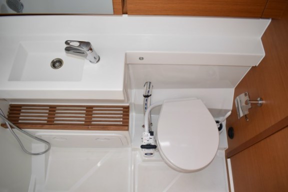 Image of Proud Mary yacht #12