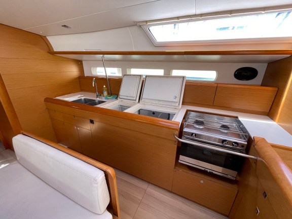 Image of Magic Dreams yacht #13