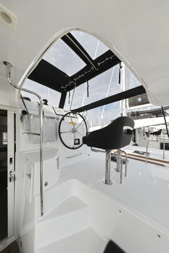 Image of Tom & Jerry yacht #8