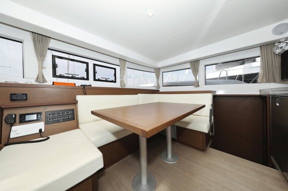 Image of Tom & Jerry yacht #18