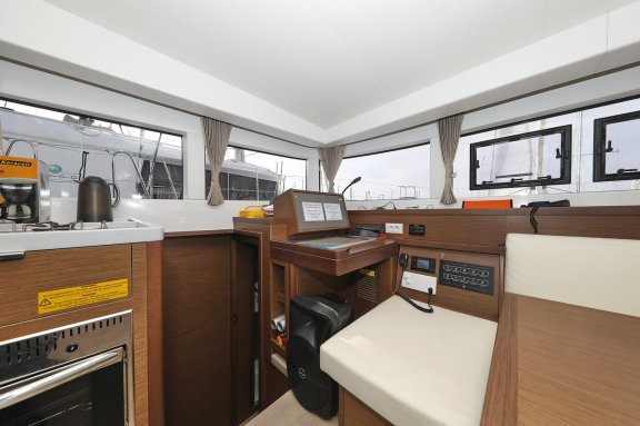 Image of Tom & Jerry yacht #20