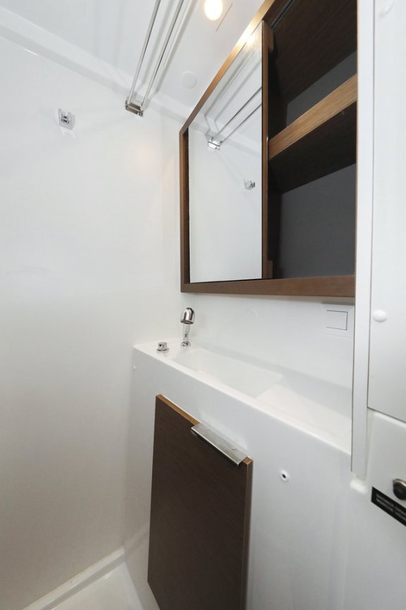 Image of Tom & Jerry yacht #24