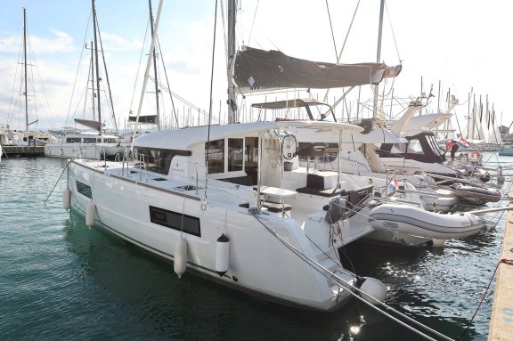 Image of Nina II yacht #3