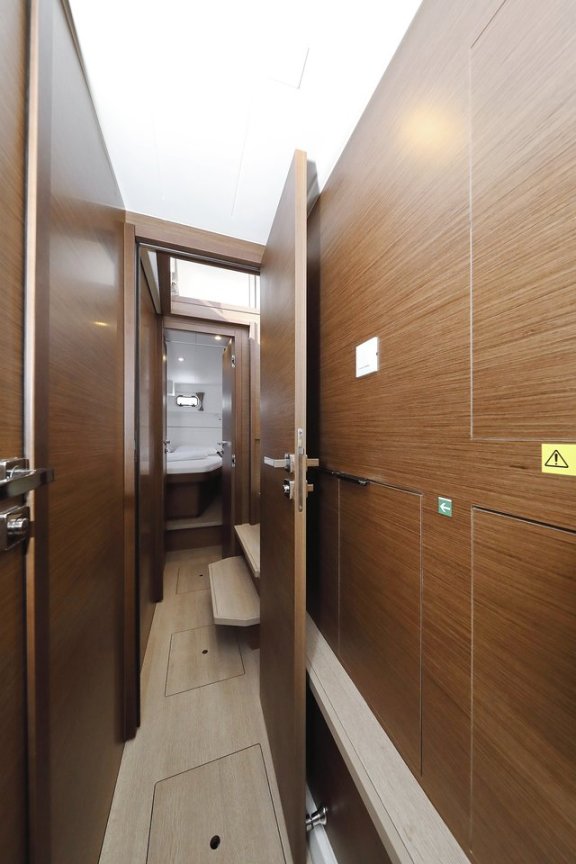 Image of Nina II yacht #13