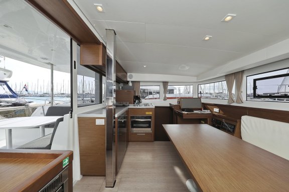 Image of Mari yacht #20