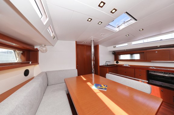 Image of Alpha yacht #16