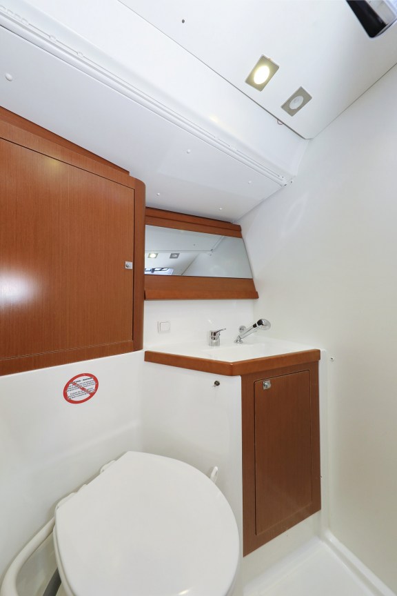 Image of Alpha yacht #37