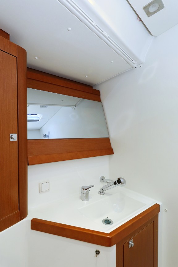 Image of Alpha yacht #38