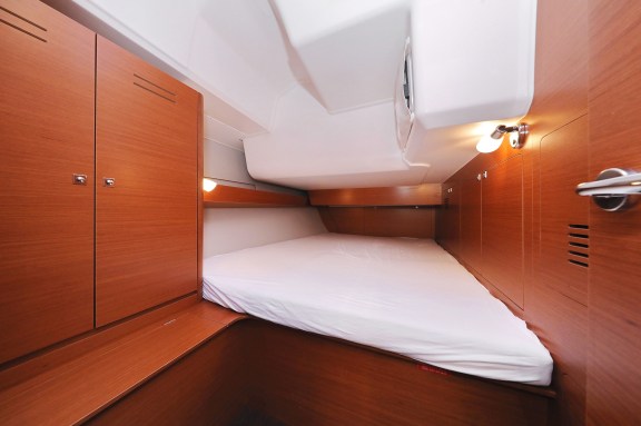 Image of Eltheole II yacht #23