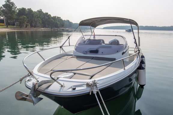 Image of Cap Camarat 6.5 WA yacht #9