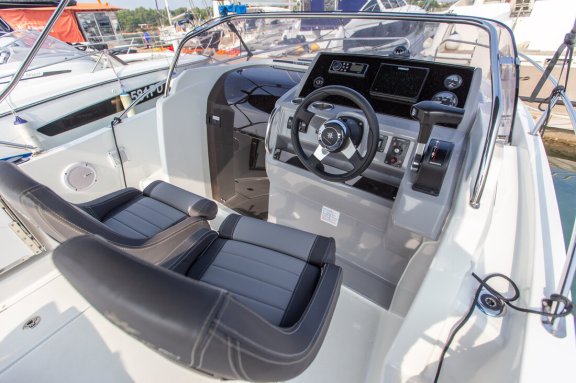 Image of Cap Camarat 6.5 WA yacht #11