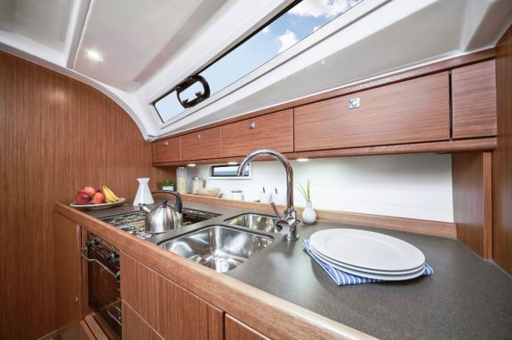 Image of Erato yacht #13