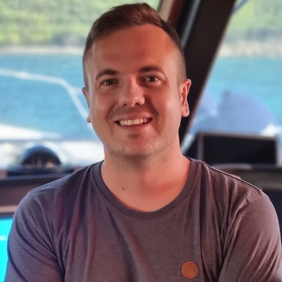 Charter Broker Alex Hailwax