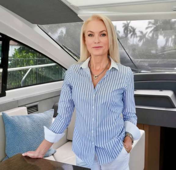 Yacht Charter Broker Lou Clark from AMWAX Prime profile picture