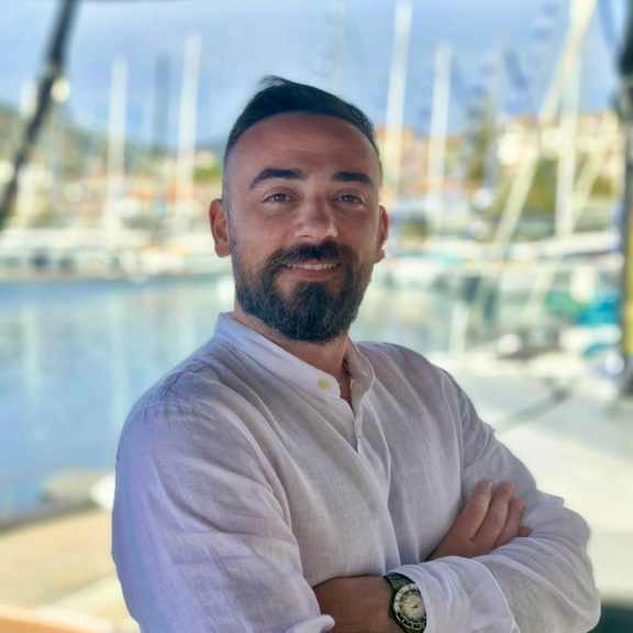Michael Darby, yacht charter broker with AMWAX Prime