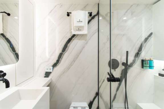 Easy access for watersports