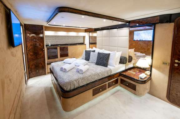 Image of WISH yacht #6