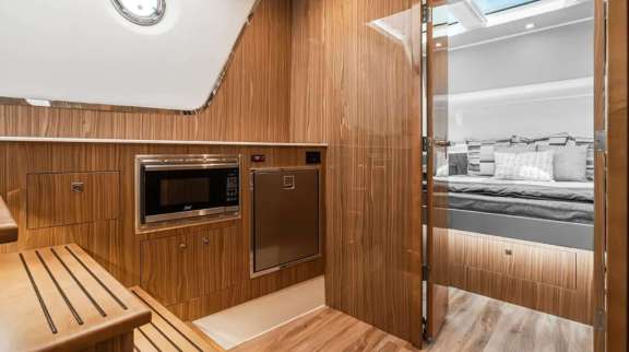 Image of INTERLUDE yacht #6