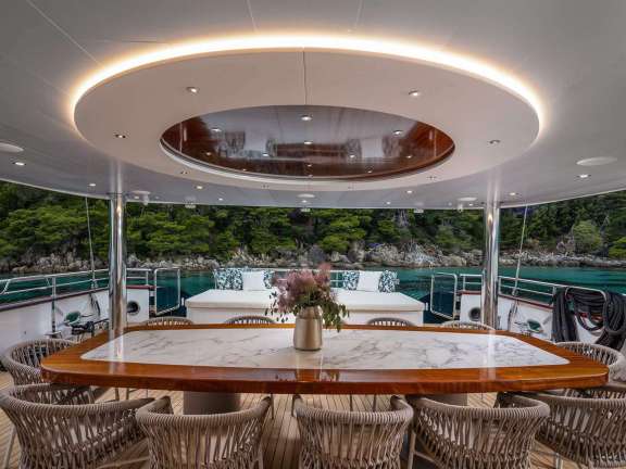 Image of Nocturno yacht #10