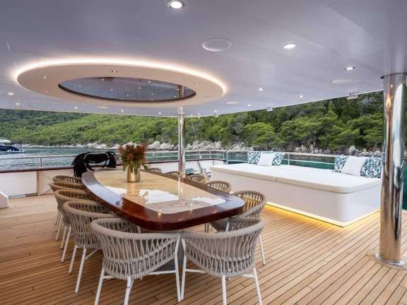 Image of Nocturno yacht #9