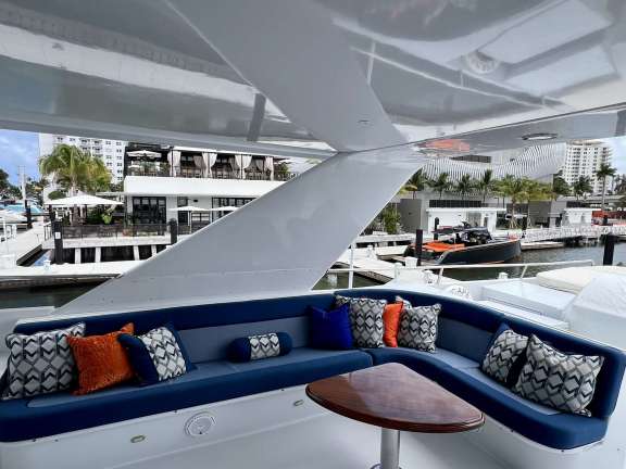 Flybridge Seating