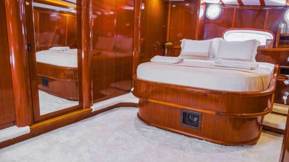 Image of EYLUL 17 yacht #15