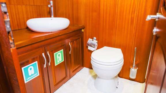 Image of EYLUL 17 yacht #16