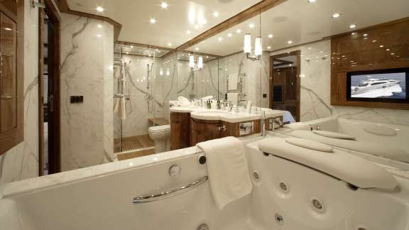 Master Suite Bath