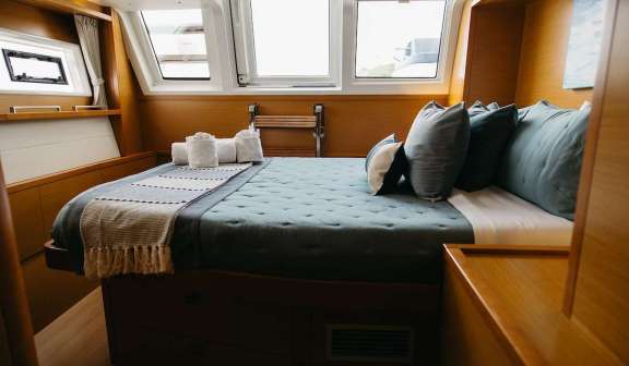 Forward guest queen suite