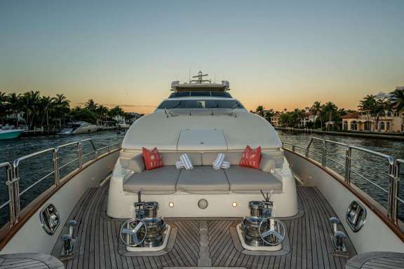 Image of VIVERE yacht #19