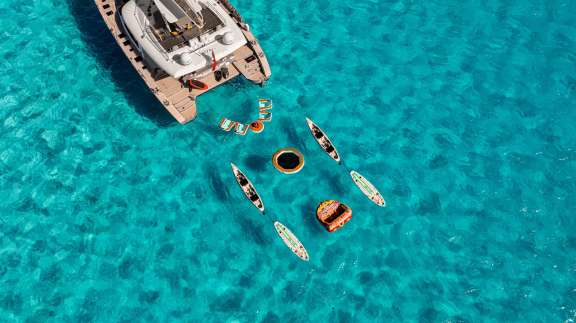 Image of MAVERICK yacht #18