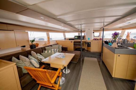 Image of HIGHJINKS yacht #2