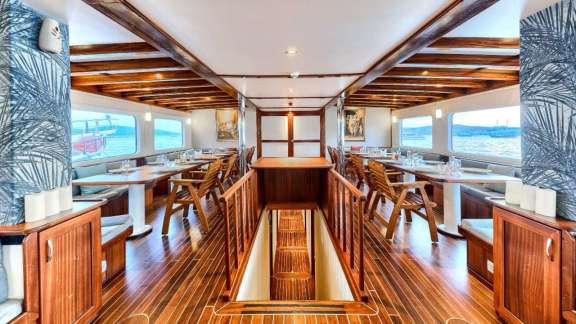 Image of LOVE BOAT yacht #2