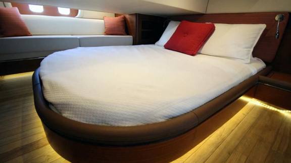 Image of GAZELLE yacht #6