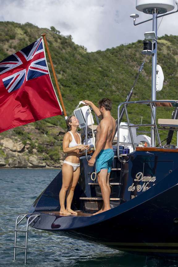 Image of DAMA DE NOCHE yacht #12