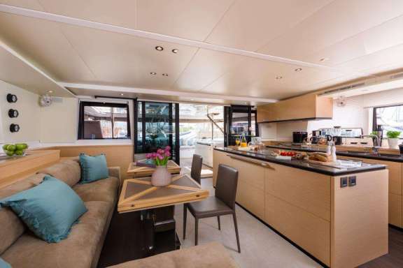 Image of OPAL (Lagoon 620) yacht #2