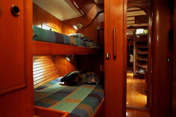 Stb Cabin