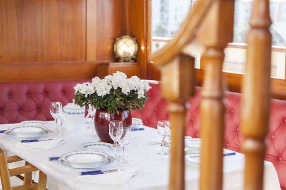 Image of BLACK SWAN yacht #5