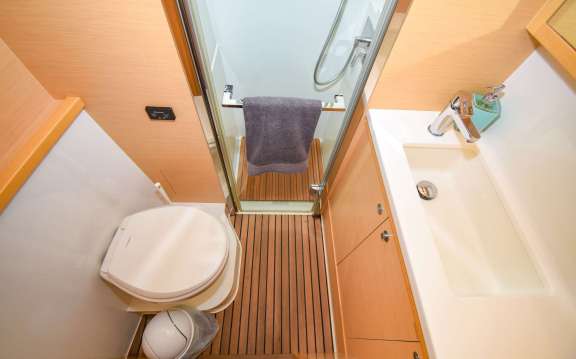 Image of SHANGRI LA yacht #19