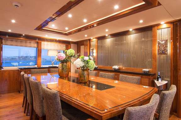 Main Deck Dining Area