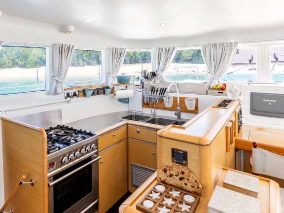 Image of GAMBIT yacht #14