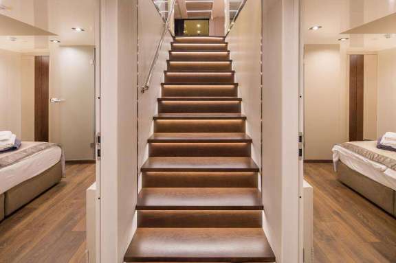 Image of Rara Avis yacht #16