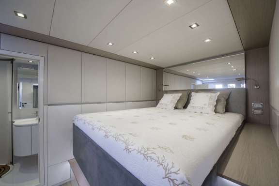 Image of MOONDANCE yacht #7