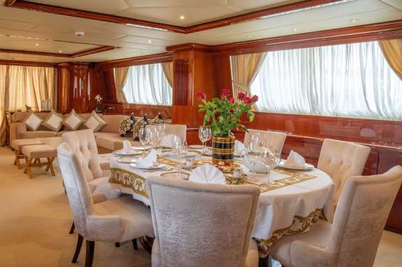 Image of FALCON ISLAND yacht #3